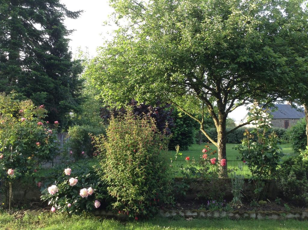 Kirribilli Bed and Breakfast Pleine-Fougères Buitenkant foto